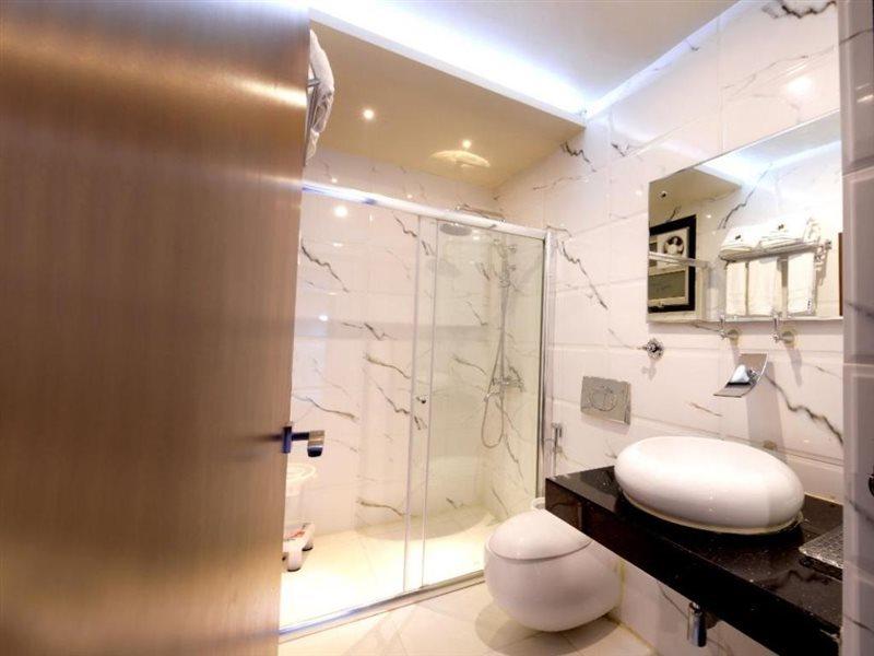 Hotel Mk Vivanta Гвалиор Экстерьер фото